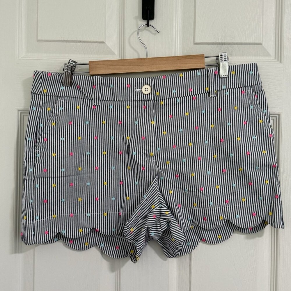 Crown & Ivy Shelby Shorts Womens‎ 12 Gray Scalloped Polka Dots Stripes Colorful